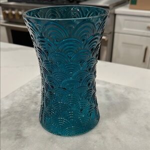 Elegant Swirl Teal 8” Vase